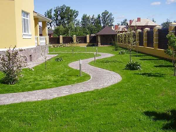 Очистка и подготовка участка